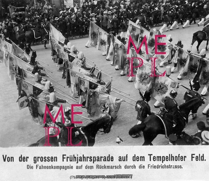 : Spring parade on the Tempelhofer Feld, 1909 : Spring parade on the Tempelhofer Feld, 1909