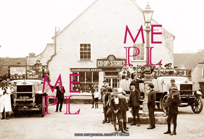  : The Square, Sturminster Newton