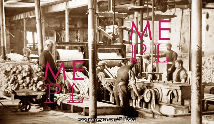  : A squeezing machine, linen production, Victorian period