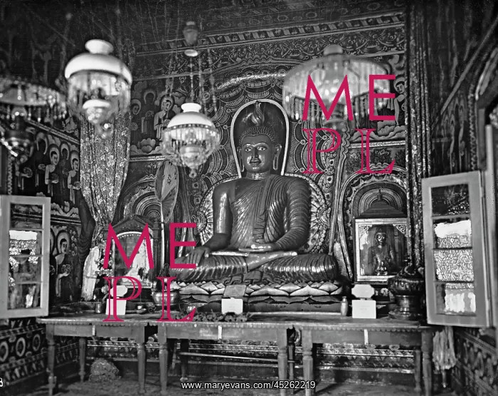 : Sri Lanka - Temple around 1912 : Sri Lanka - Temple around 1912