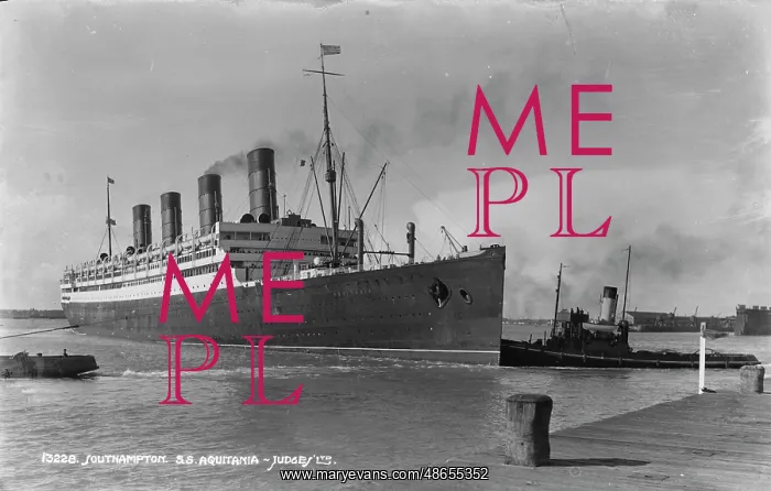 : S.S. Aquitania in Southampton : S.S. Aquitania in Southampton