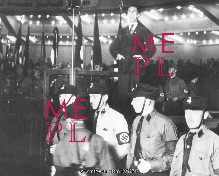 : SS-Leibgarde during a speech of Goebbels, 1929 : SS-Leibgarde during a speech of Goebbels, 1929