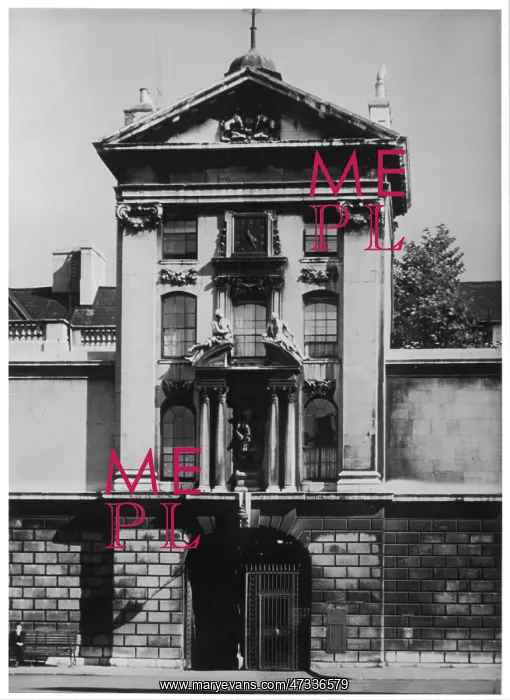 : ST BART'S HOSPITAL GATE : ST BART'S HOSPITAL GATE