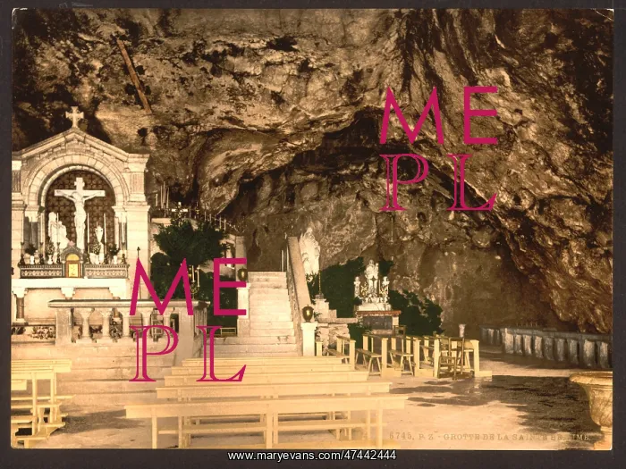 : St. Baume, interior, Var, France : St. Baume, interior, Var, France