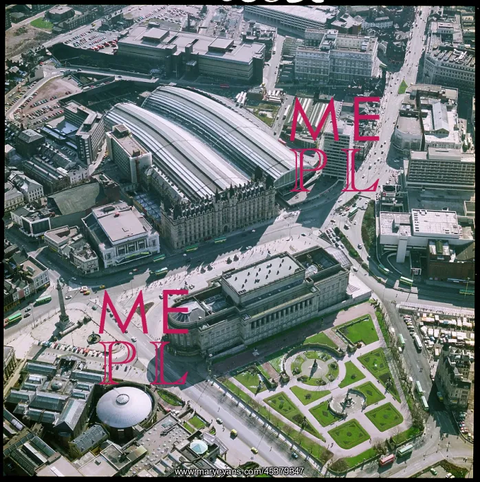 : St Georges Hall, St Johns Gardens, Lime Street, Liverpool : St Georges Hall, St Johns Gardens, Lime Street, Liverpool