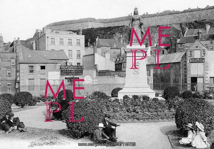  : St Helier, Statue of Queen Victoria