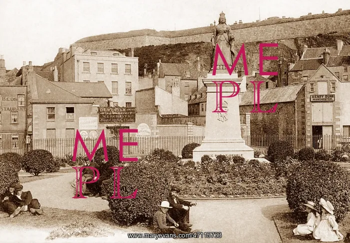  : St Helier, Statue of Queen Victoria