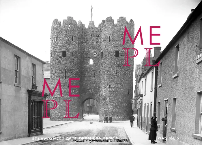 : St Lawrence's Gate, Drogheda, from S : St Lawrence's Gate, Drogheda, from S