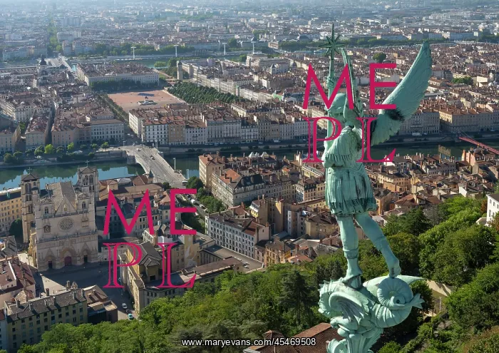 : St Michael statue, Basilique Notre-Dame de Fourviere, Lyon : St Michael statue, Basilique Notre-Dame de Fourviere, Lyon