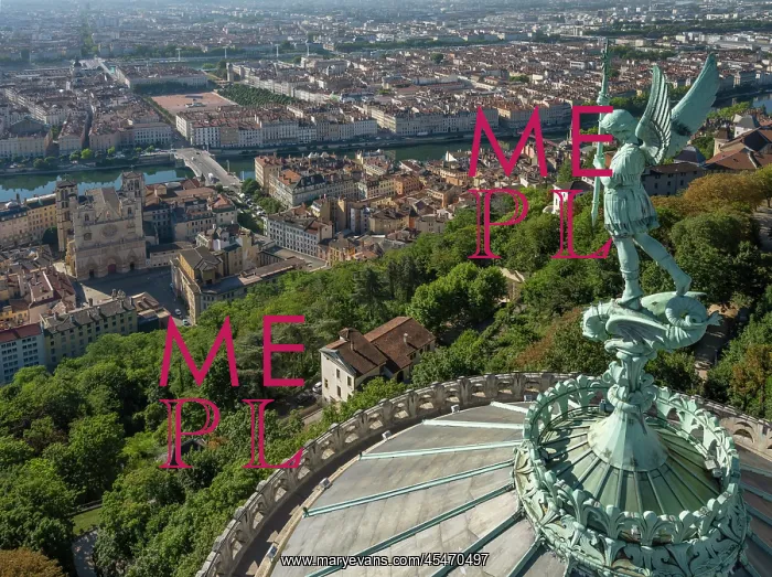 : St Michael statue, Basilique Notre-Dame de Fourviere, Lyon : St Michael statue, Basilique Notre-Dame de Fourviere, Lyon