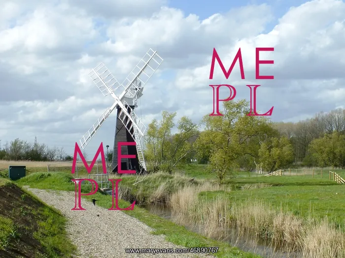 : St Olaves Windmill, River Waveney, Suffolk - Norfolk bordr : St Olaves Windmill, River Waveney, Suffolk - Norfolk bordr