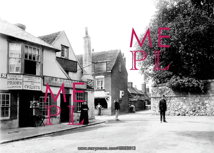  : St Osyth, the Ship c1910