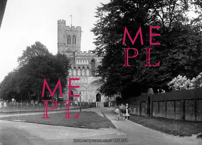 : ST. PETER'S, DUNSTABLE : ST. PETER'S, DUNSTABLE