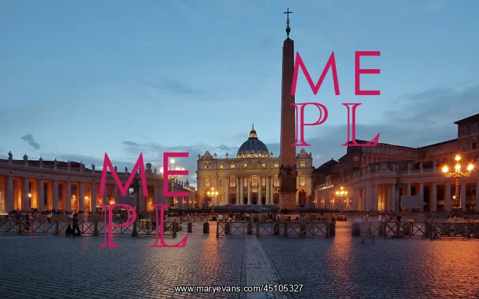 : St Peter's Square, Rome, Italy : St Peter's Square, Rome, Italy