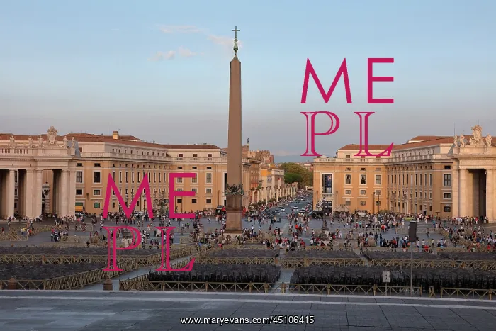 : St Peter's Square, Rome, Italy : St Peter's Square, Rome, Italy