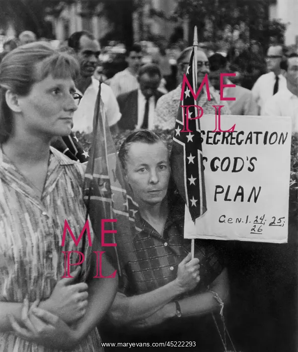 : St. Petersberg, Florida demonstrators support ? : St. Petersberg, Florida demonstrators support ?