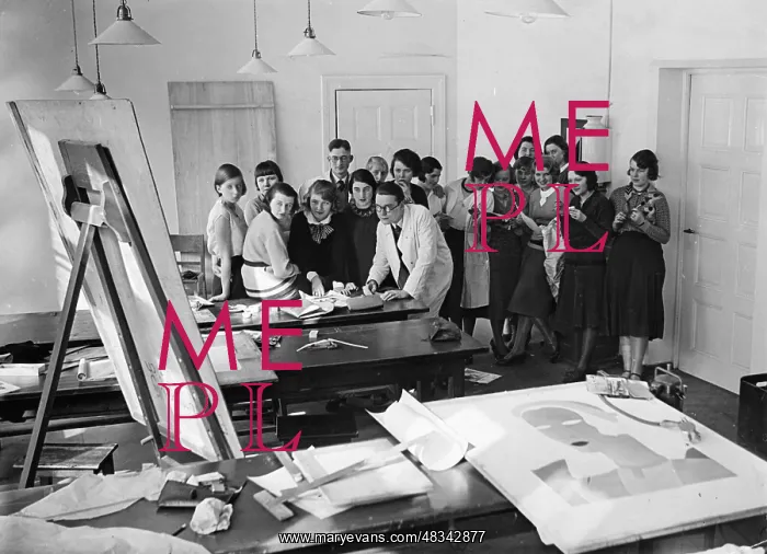 : Staatliche Modeschule - State Fashion School in Berlin, 1931 : Staatliche Modeschule - State Fashion School in Berlin, 1931