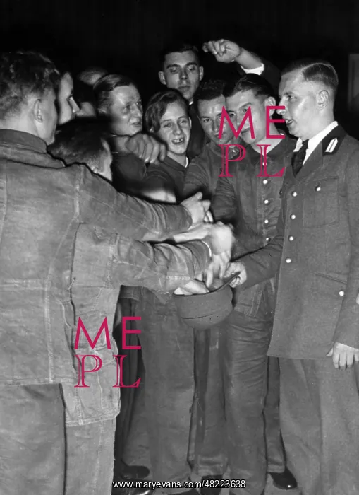 : Stage play for fundraising in Berlin, 1936 : Stage play for fundraising in Berlin, 1936
