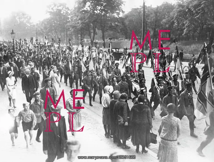 : Stahlhelm march in Breslau, 1931 : Stahlhelm march in Breslau, 1931