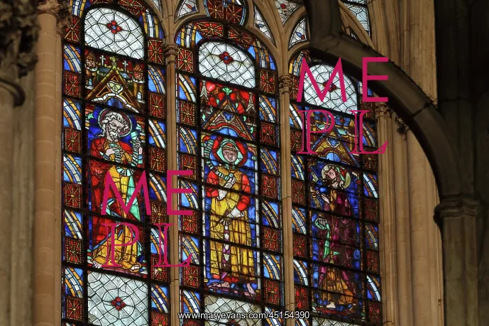 : Stained glass window, Basilique Saint-Urbain de : Stained glass window, Basilique Saint-Urbain de