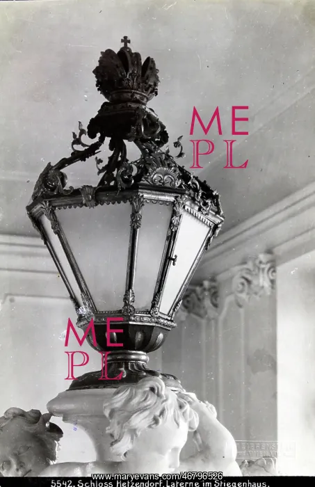 : Staircase lantern in Hetzendorf castle : Staircase lantern in Hetzendorf castle