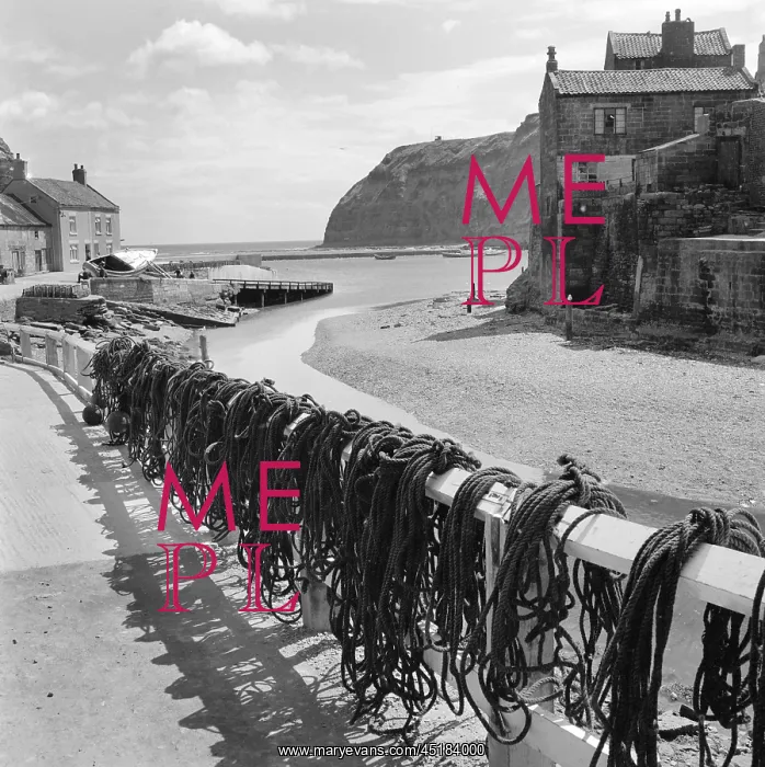 : Staithes Harbour, North Yorkshire : Staithes Harbour, North Yorkshire