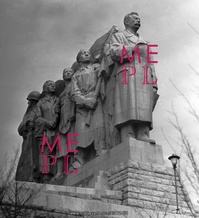 : Stalin monument memorial sculpture : Stalin monument memorial sculpture