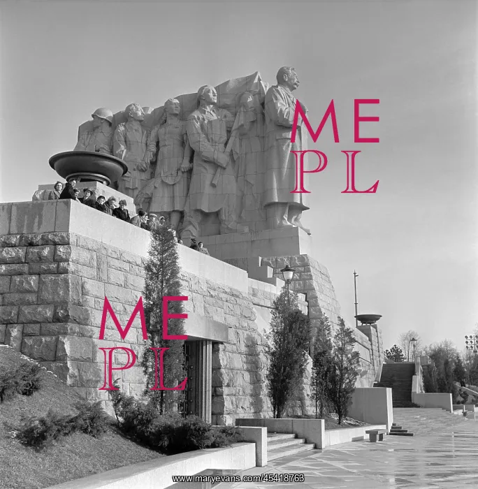: Stalin monument memorial sculpture : Stalin monument memorial sculpture