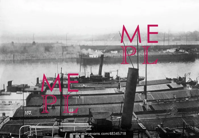 : Standstill in the port of Duisburg, 1920s : Standstill in the port of Duisburg, 1920s
