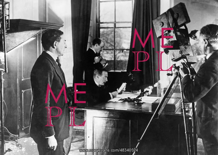: Stanley Baldwin is filmed in 1926 : Stanley Baldwin is filmed in 1926