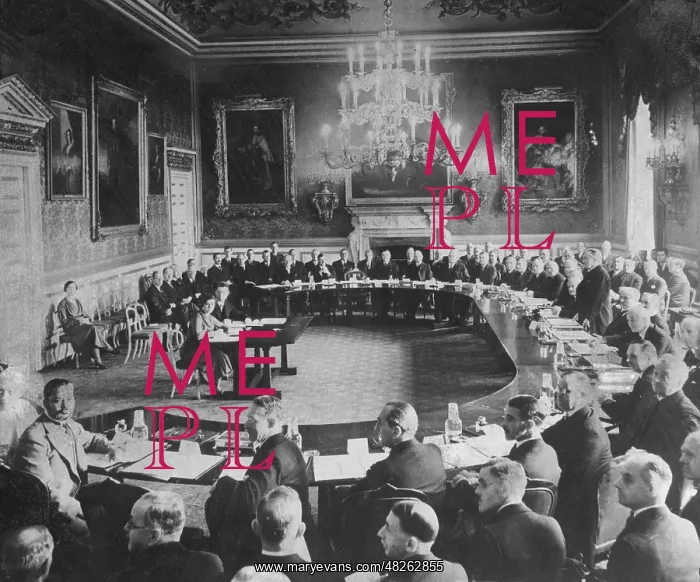 : Stanley Baldwin opens the Empire Conference in London, 1937 : Stanley Baldwin opens the Empire Conference in London, 1937