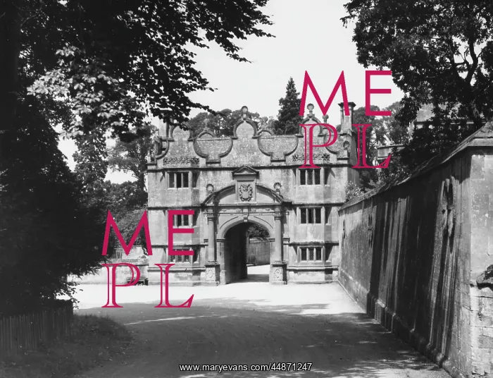  : STANWAY HOUSE GATEWAY