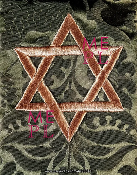  : Star Of David Embroidery On Green Fabric