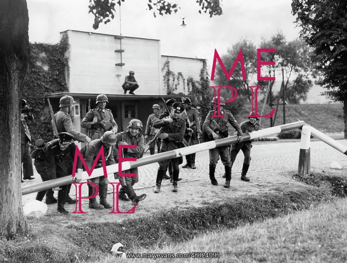 : Start of the attack on Poland, 1939 : Start of the attack on Poland, 1939