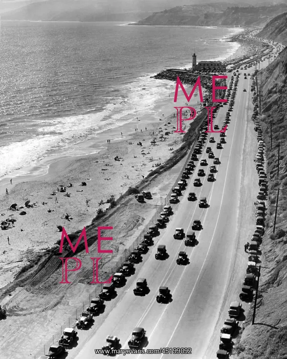 : Start of the beach season. Thousands of ? : Start of the beach season. Thousands of ?