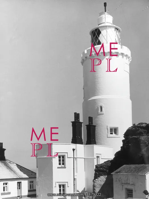 : START POINT LIGHTHOUSE : START POINT LIGHTHOUSE