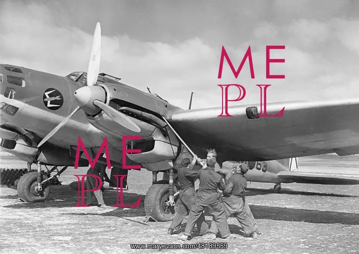 : Start preparations at a combait aircraft of the Legion Condo : Start preparations at a combait aircraft of the Legion Condo