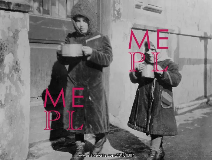 : Starving children in Moscow, 1921 : Starving children in Moscow, 1921