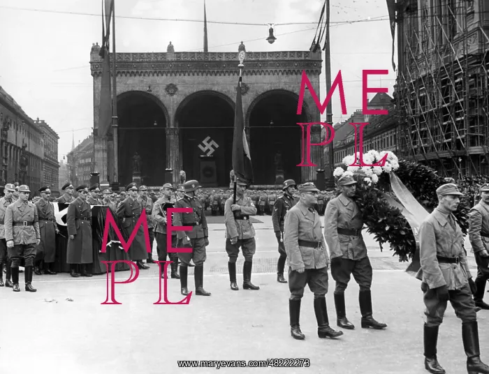 : State ceremony for the dead of the Buergerbraeukeller as : State ceremony for the dead of the Buergerbraeukeller as