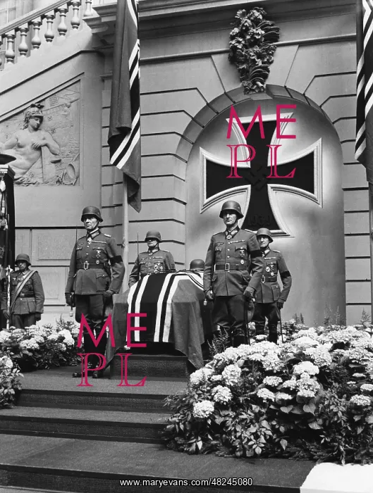 : State ceremony for the General of the Infantry Graf v. B : State ceremony for the General of the Infantry Graf v. B