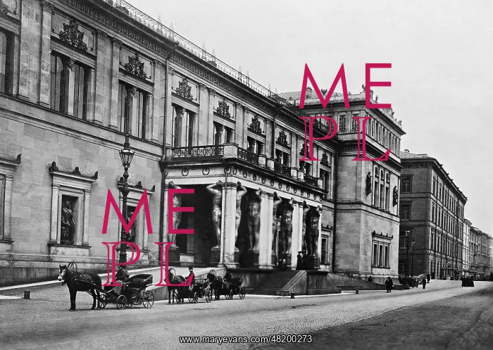 : The State Hermitage Museum in Leningrad, 1935 : The State Hermitage Museum in Leningrad, 1935