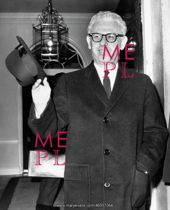 : Statesman Arthur Goldeberg 1908 - 1990 : Statesman Arthur Goldeberg 1908 - 1990