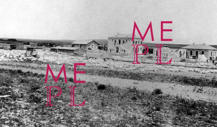: Station building in Jerablus, 1913 : Station building in Jerablus, 1913