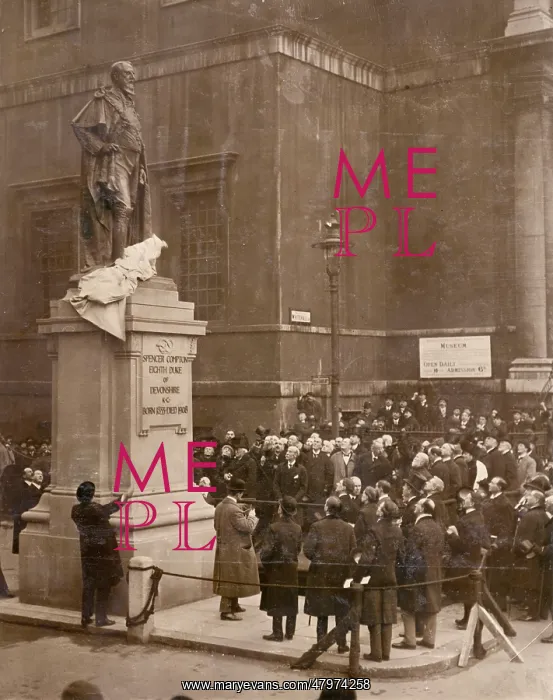 : Statue of the 8th Duke of Devonshire, Whitehall, London : Statue of the 8th Duke of Devonshire, Whitehall, London