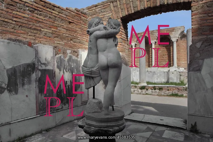 : Statue of Amore e Psiche (Cupid and Psyche) in : Statue of Amore e Psiche (Cupid and Psyche) in