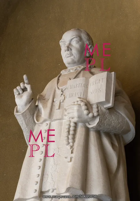 : Statue, Atrium, Santa Maria de Montserrat, Catalonia, Spain : Statue, Atrium, Santa Maria de Montserrat, Catalonia, Spain