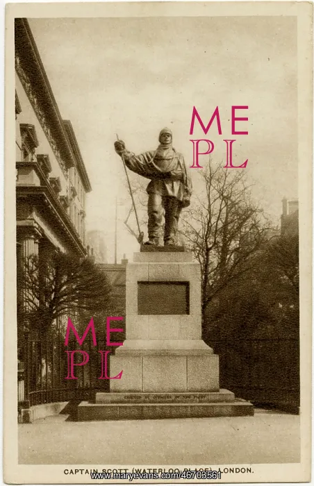 : Statue - Captain Robert Falcon Scott, Waterloo Place, London : Statue - Captain Robert Falcon Scott, Waterloo Place, London