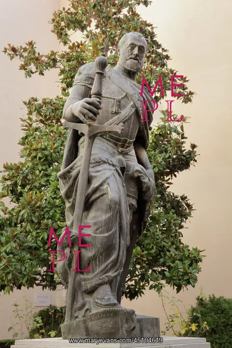 : Statue of Charles V, Hospital Real, Granada, Andalusia : Statue of Charles V, Hospital Real, Granada, Andalusia