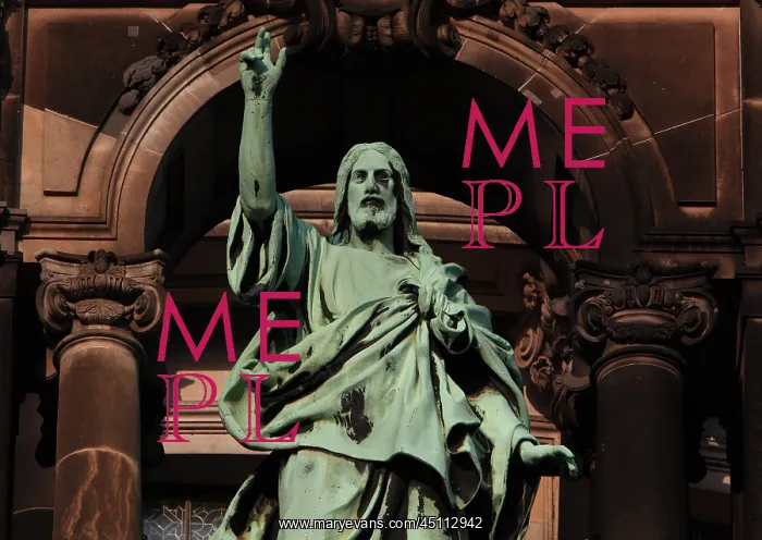 : Statue of Christ, Berliner Dom, Berlin, Germany : Statue of Christ, Berliner Dom, Berlin, Germany