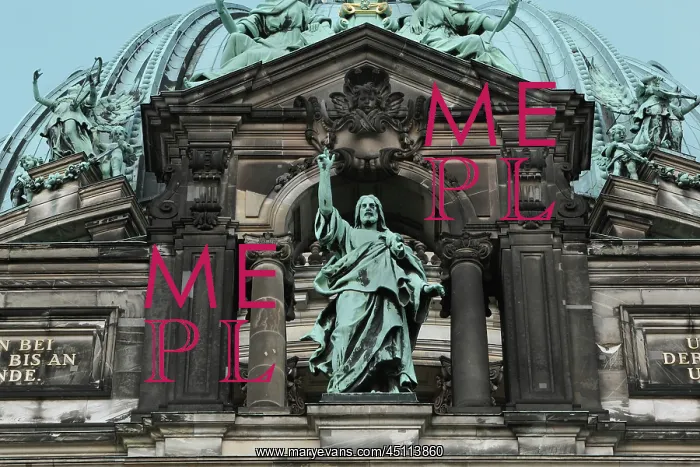 : Statue of Christ, Berliner Dom, Berlin, Germany : Statue of Christ, Berliner Dom, Berlin, Germany